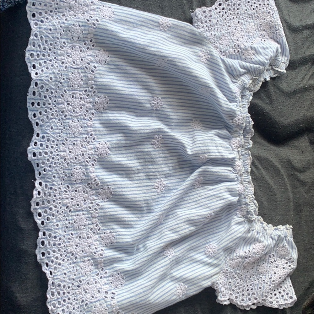 Hollister summer shirt